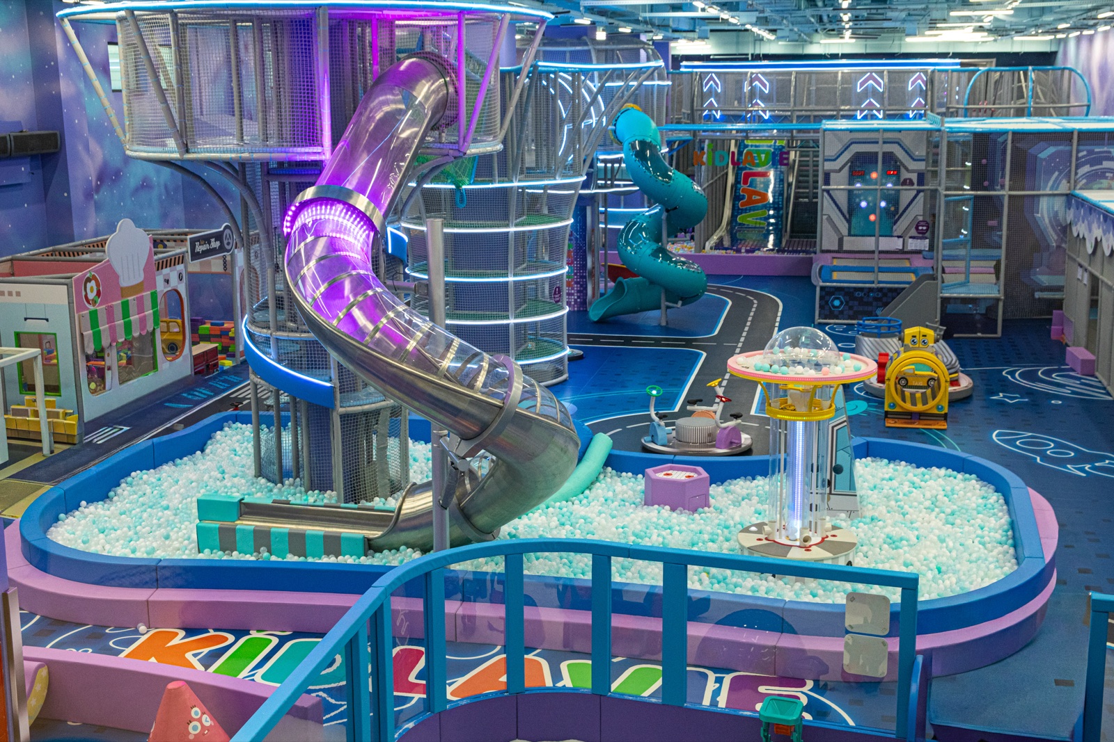 KIDLAVIE MEGA PARK