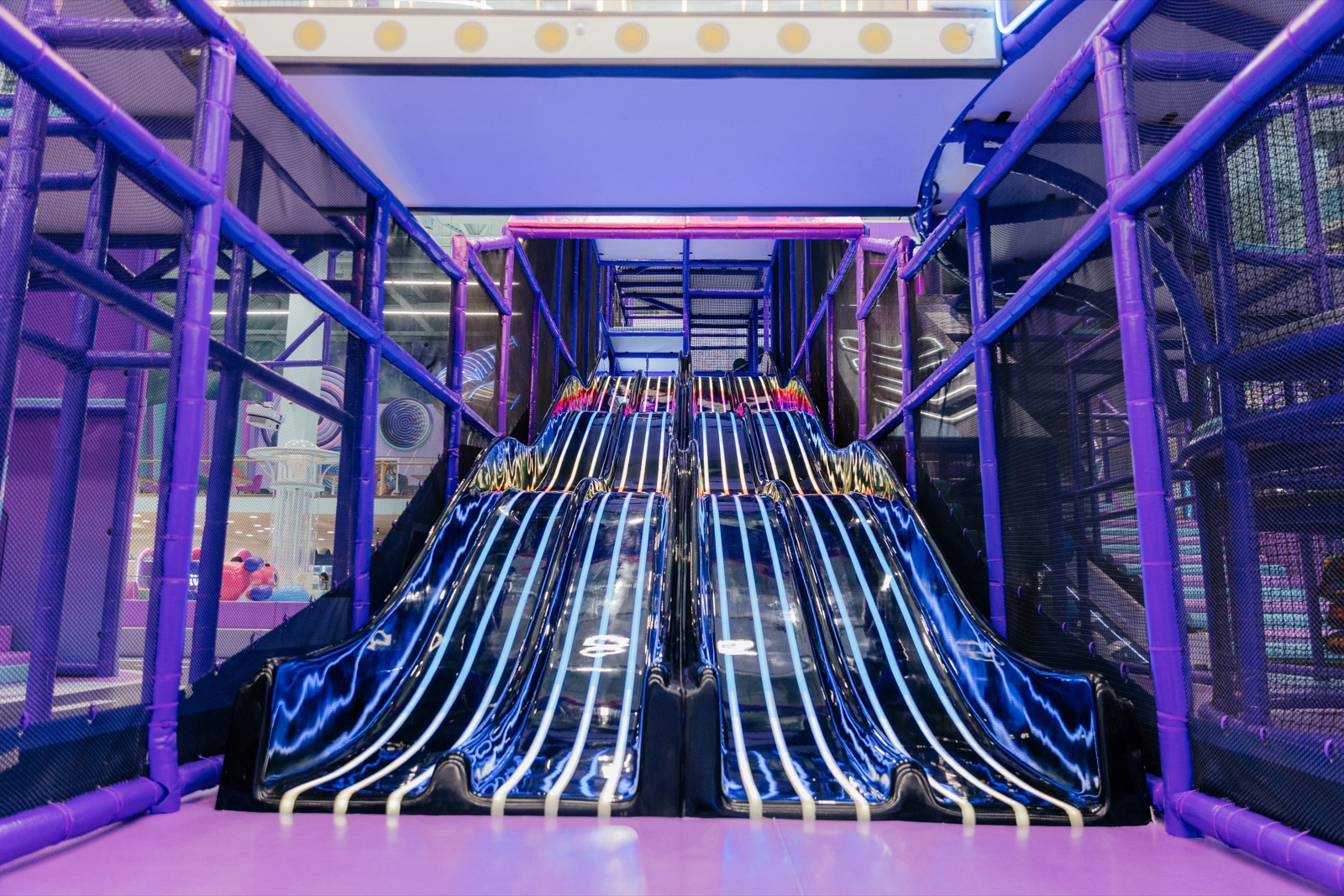 Огромная игровая